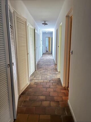  Maison à louer 4 pièces 150 m²
