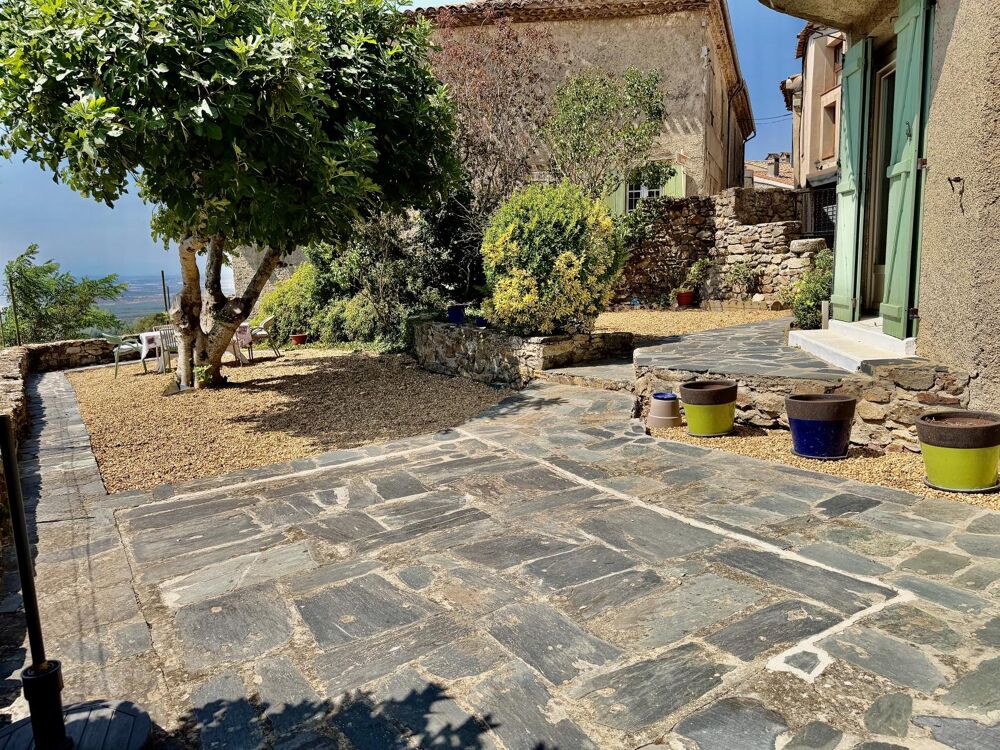 Vente Maison Maison type T4 de 102 m2 sur 495 m2 de terrain avec vue splendide dégagée sur Pyrénées et château au calme. Saissac