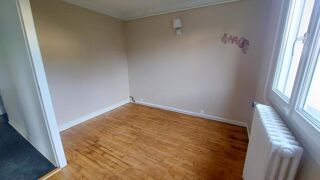  Maison à louer 6 pièces 96 m²