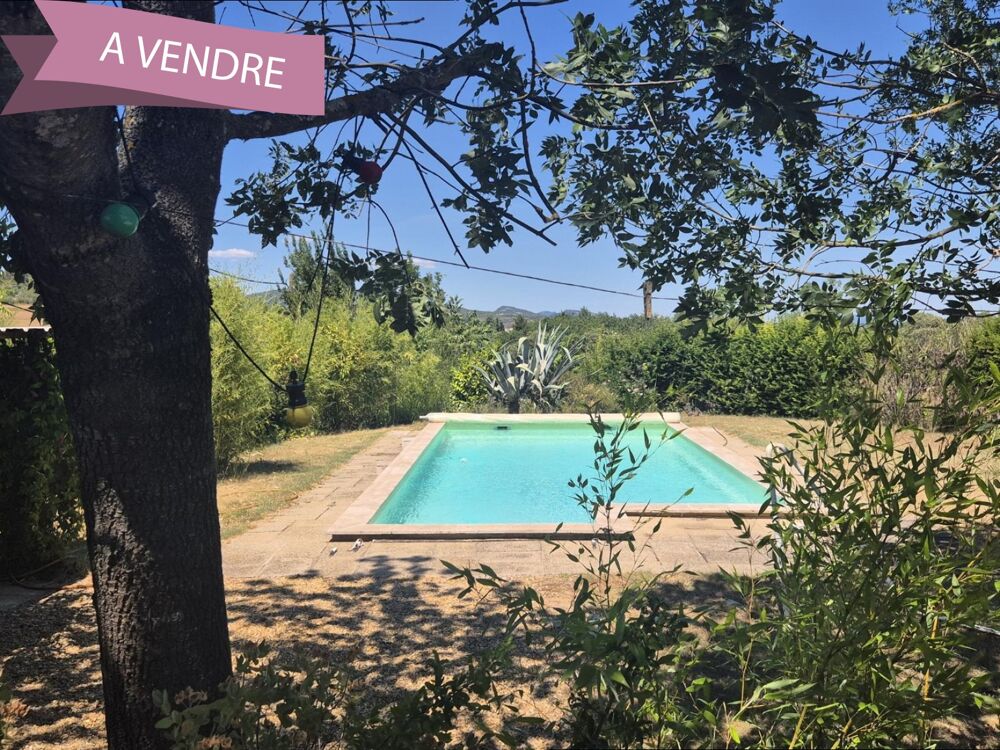 Maison de plain-pied avec piscine sur la commune des Mages