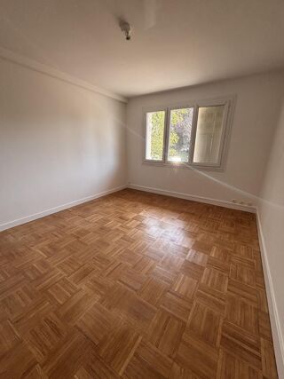 Appartement à louer 3 pièces 61 m²