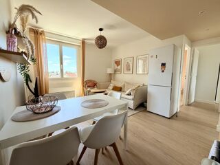  Appartement à louer 4 pièces 55 m²
