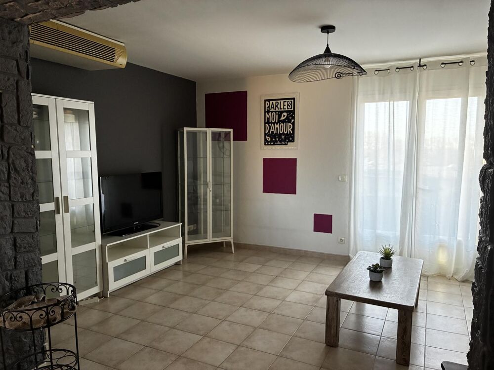 Vente Appartement BEAUCAIRE - APPARTEMENT  T3 Terrasse et 2 parkings Beaucaire