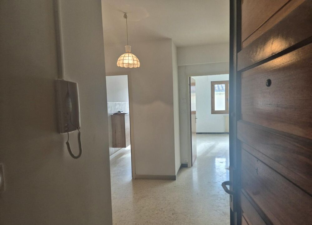 Location Appartement Nimes, centre, location F2 Nimes