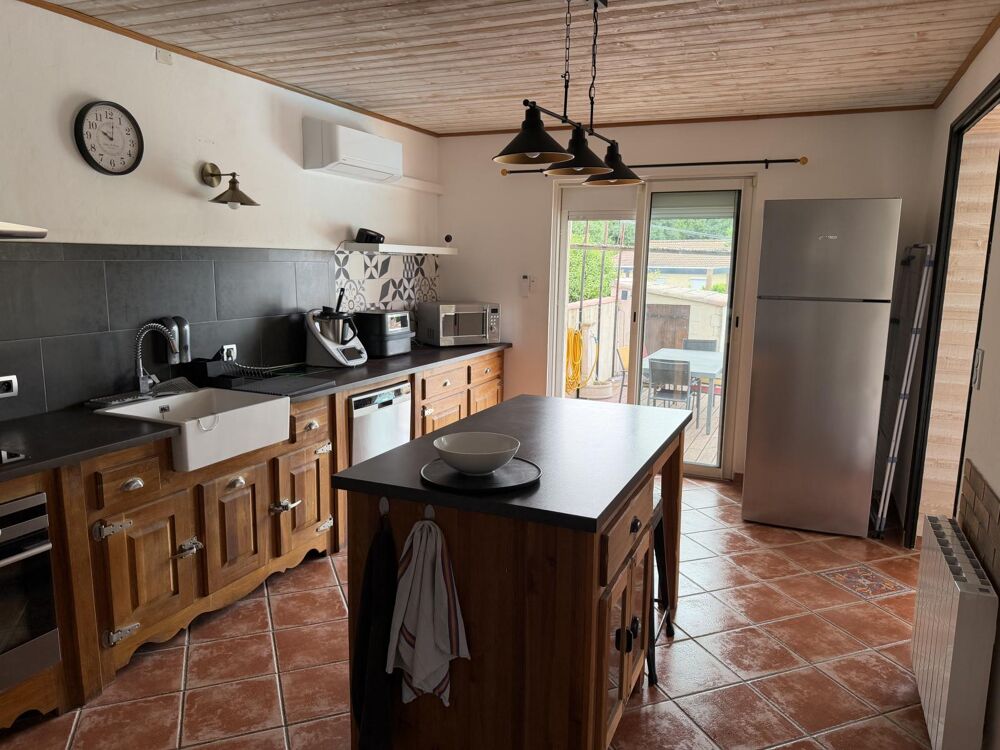 Saint-Privat-des-Vieux villa T5 avec piscine