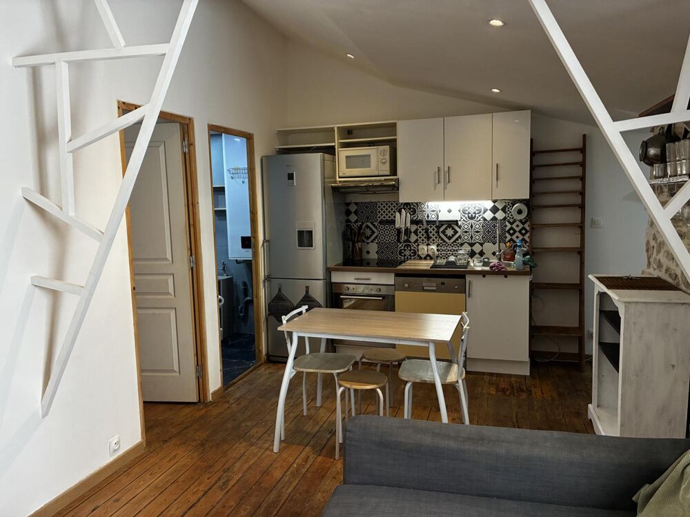 Appartement P3 bis meublé- Nimes Centre ville