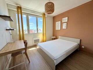  Appartement à louer 4 pièces 55 m²