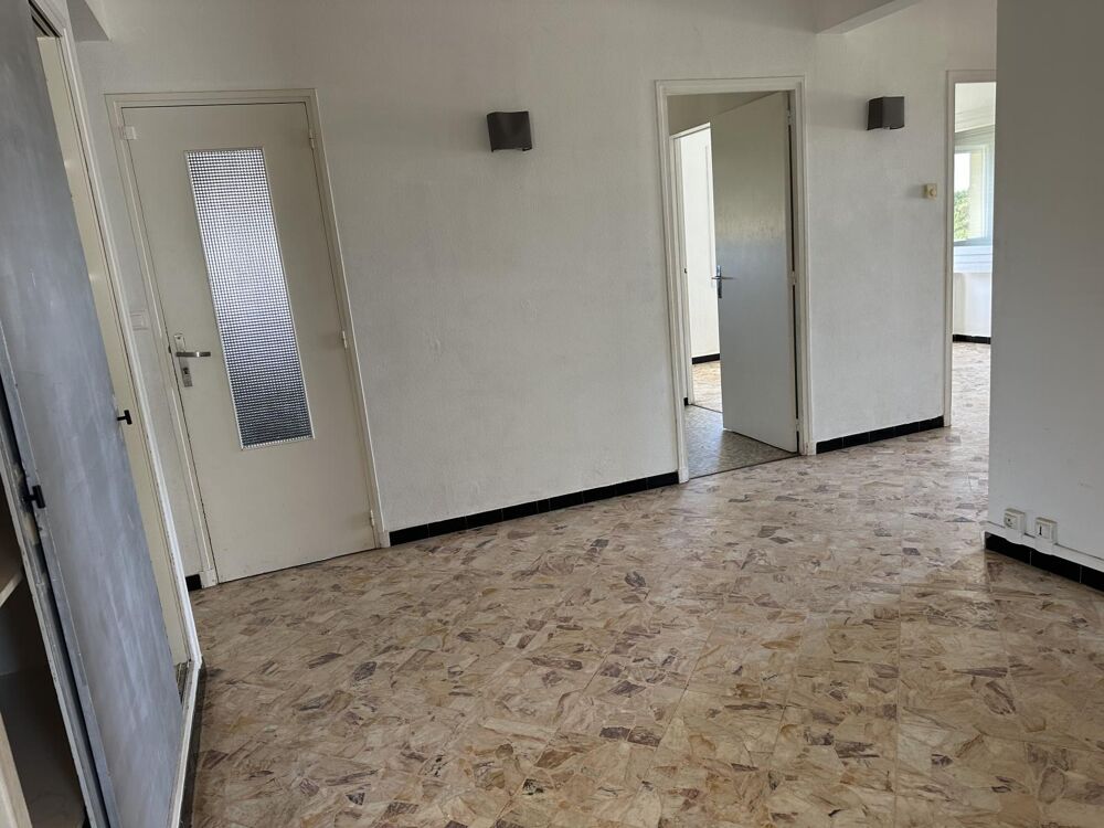 Vente Appartement Valergues : Exclusivité : Appartement T5 de  113 m2  habitables avec terrasse et stationnements Valergues