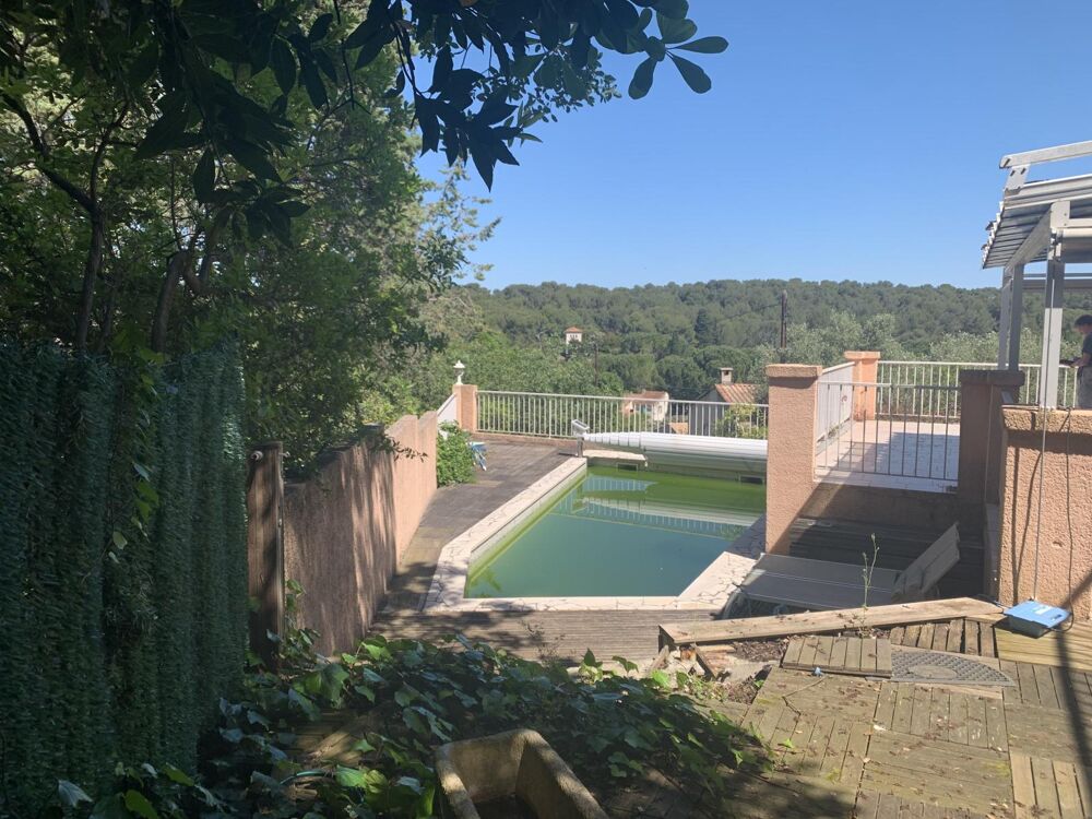 Vente Maison belle opportunité dans un quartier hors pair pour cette maison traditionnelle de cinq chambres sur double niveaux avec piscine e Montpellier