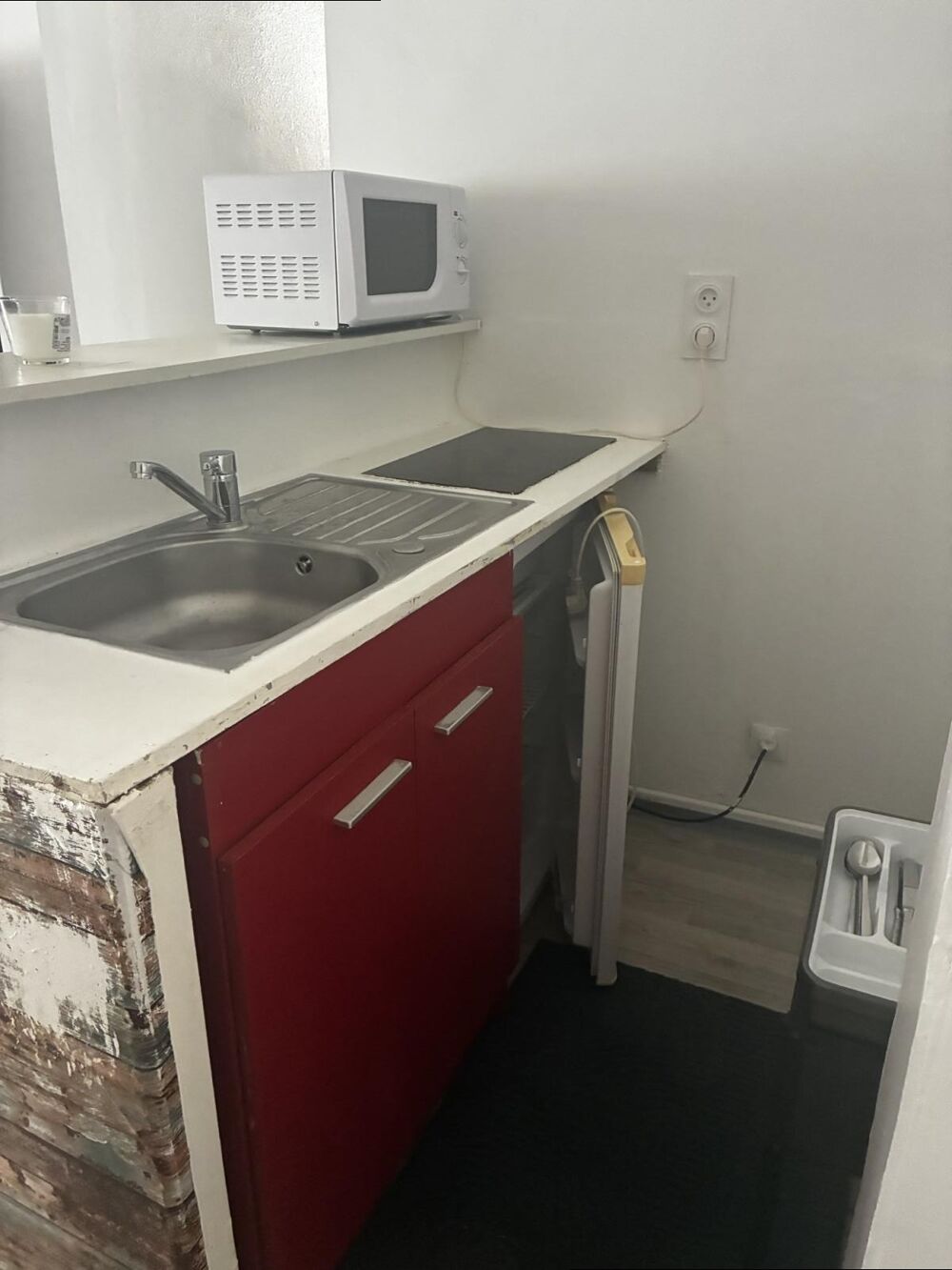 Location Appartement Appartement P2 bis meublé avec petit extérieur Nimes