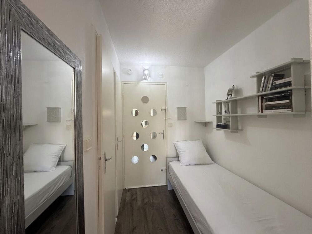 Vente Appartement STUDIO CABINE- TERRASSE- PARKING La grande-motte