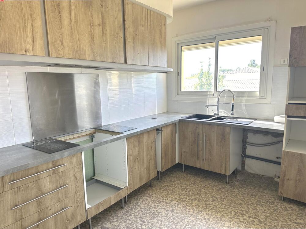 Vente Appartement Valergues : Exclusivité : Appartement T5 de  113 m2  habitables avec terrasse et 2 places de stationnement privatives. Valergues