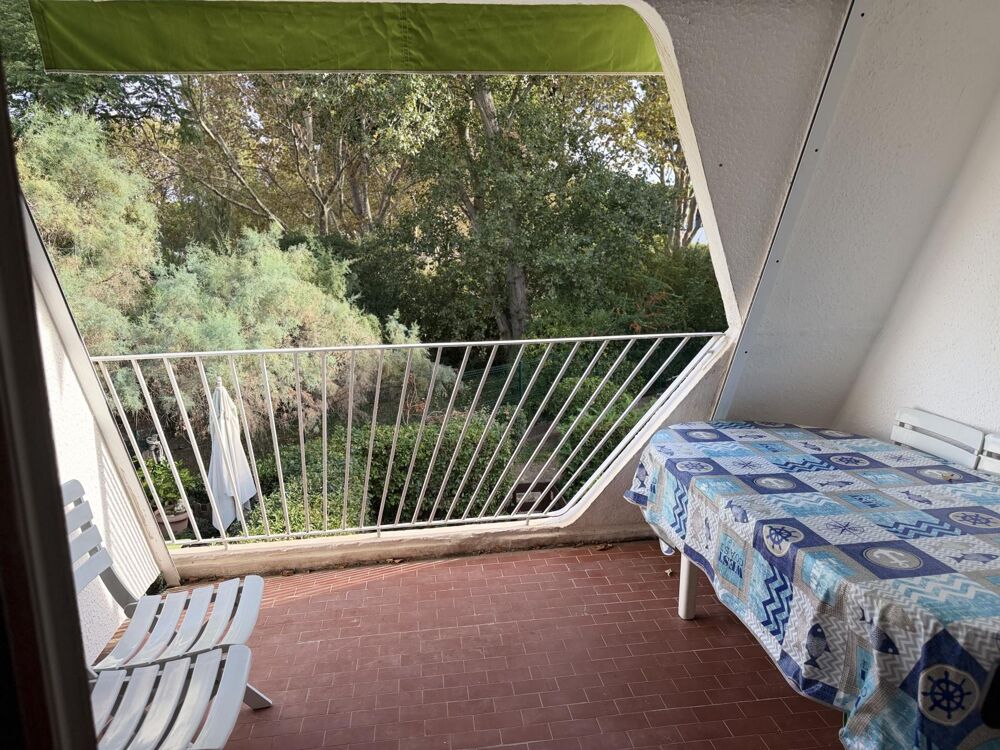 Vente Appartement La Grande Motte : Quartier prisé  : Studio meublé  avec vue sur la pinède, terrasse et parking La petite motte