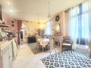  Maison à vendre 10 pièces 224 m²