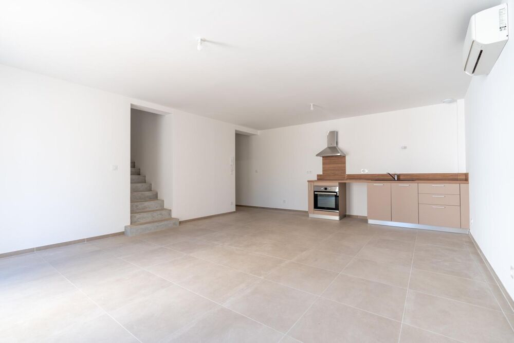 MAISON DE VILLE-GARAGE-JARDIN