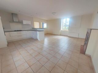  Maison à louer 8 pièces 143 m²