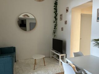  Appartement à louer 3 pièces 42 m²