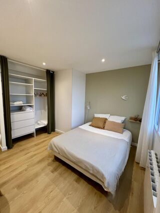  Appartement à louer 4 pièces 60 m²