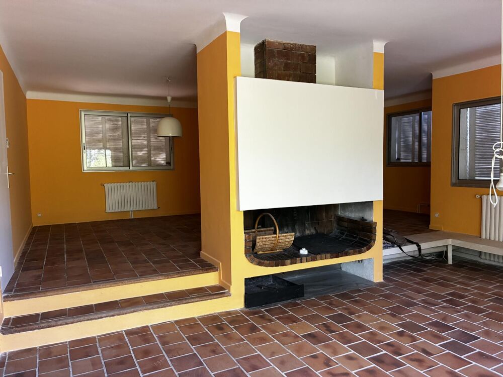 Location Maison VILLA ATYPIQUE DE TYPE P4 AVEC JARDIN - QUARTIER CAMPLANIER NIMES Nimes