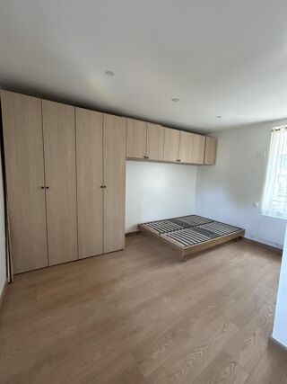  Appartement à louer 1 pièce 30 m²