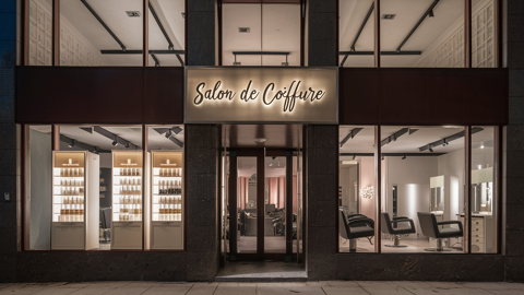 Salon de coiffure premium Savoie 350000 84 m�$$350 000 &euro;