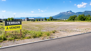  Terrain à vendre 10500 m²