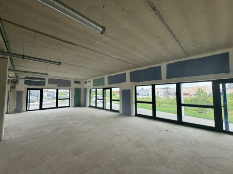Bureaux commerciaux de 124,7 m&sup2; Sainte Savine 1455 124 m�$$1 455 &euro; 