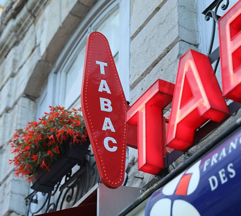 Tabac, presse, FDJ, PMU, Epicerie en Nord Dr&ocirc;me 380000 110 m�$$380 000 &euro; 