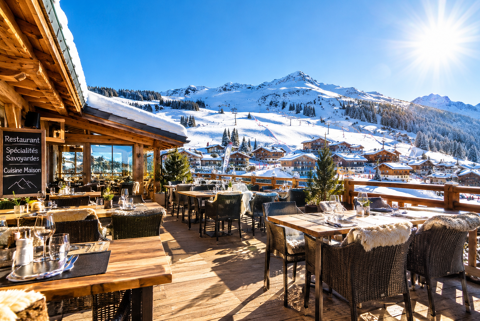 Bar restaurant avec terrasse en station de ski - Alpes Maritimes 363000 150 m²$$363 000 &euro;