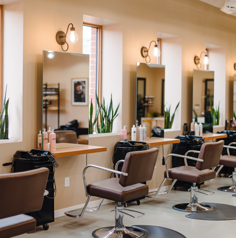   NANCY-Salon de coiffure à vendre – Très bon emplacement et potentiel de développement 