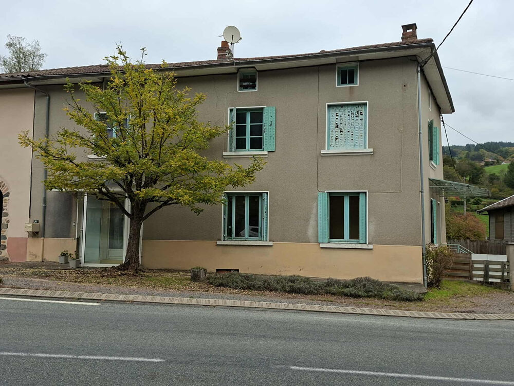 Vente Maison Poule Les Echarmeaux, Maison ancienne composée de 2 habitations. Poule les echarmeaux