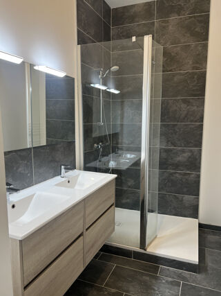  Appartement à louer 3 pièces 48 m²