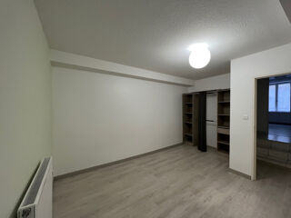  Appartement à louer 4 pièces 86 m²