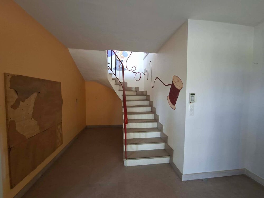 Vente Maison Saint Just d'Avray, local professionnel St just d avray
