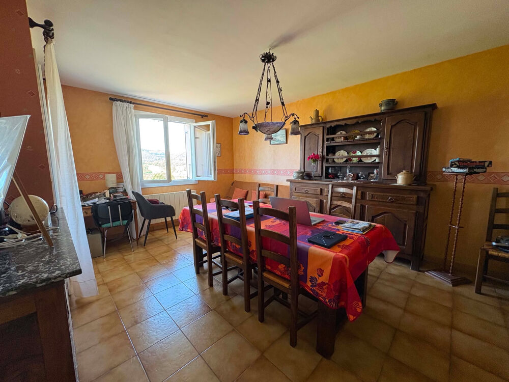 Villa de 1988 en bon état sur sous-sol complet