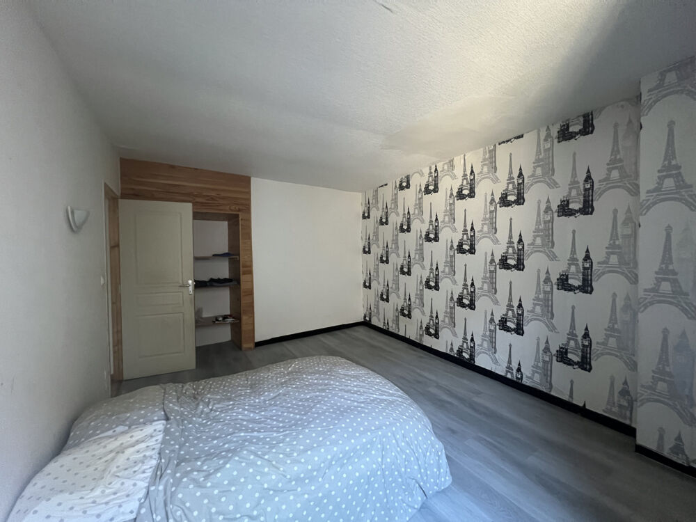Appartement 4 pièces 79 m² · à Regny · 79 m² · 58 000 €