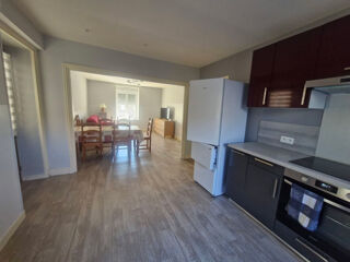  Appartement à louer 5 pièces 90 m²