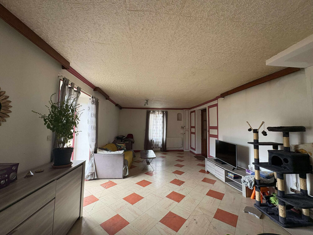 Vente Maison Maison en pierre à restaurer avec garage et terrain Ranchal