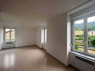  Appartement à louer 3 pièces 73 m²