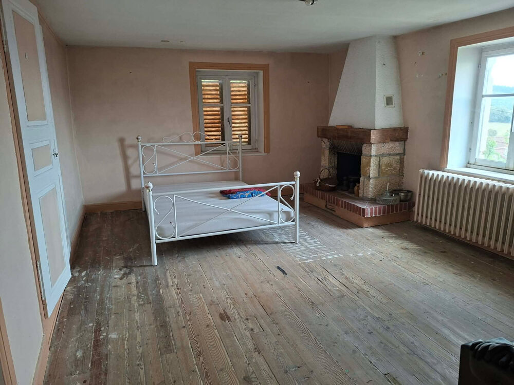 Vente Maison Maison à fort potentielle située à Poule-les-Echarmeaux Poule les echarmeaux