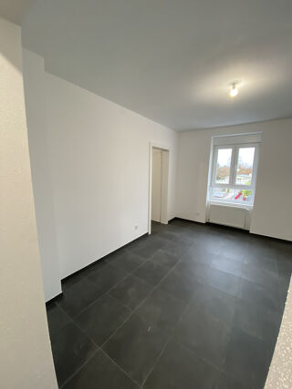  Appartement à louer 4 pièces 71 m²