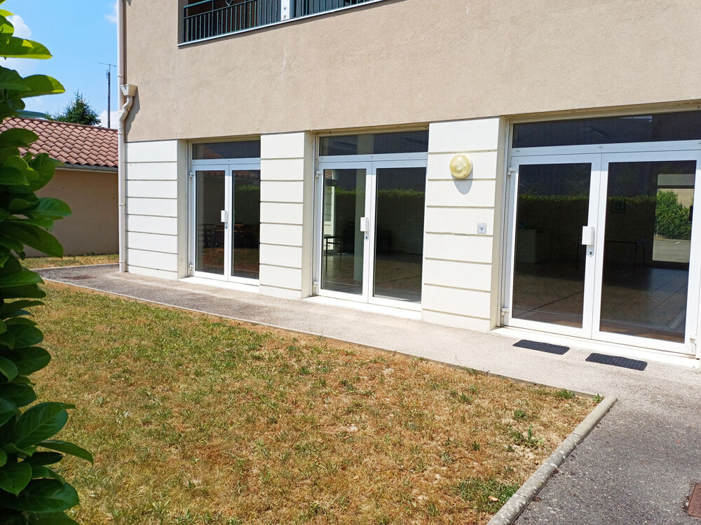 Vente Appartement À VENDRE   Appartement T4 de 100 m2 avec jardin privatif   Centre de Vonnas Vonnas