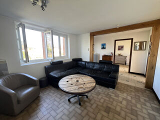 Vente Maison POLLIAT   Maison de 162 m2 avec deux logements indépendants sur 855 m2 de terrain - 5 chambres Polliat