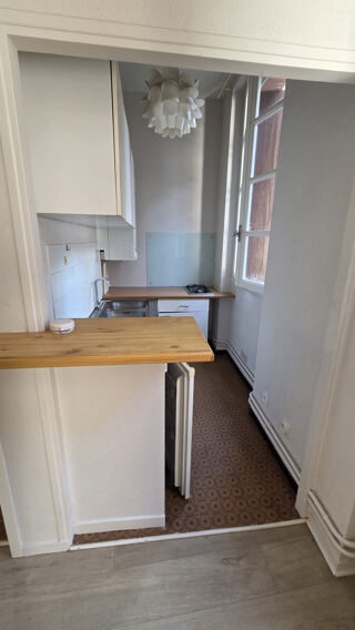  Appartement à louer 1 pièce 20 m²