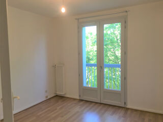  Appartement à louer 2 pièces 34 m²