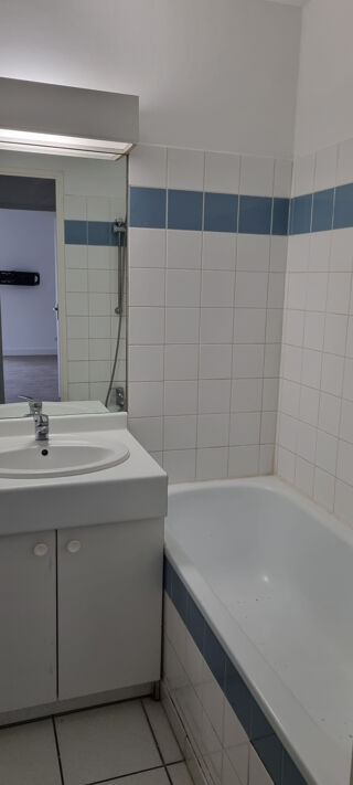  Appartement à louer 2 pièces 47 m²