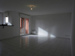  Appartement à louer 3 pièces 61 m²
