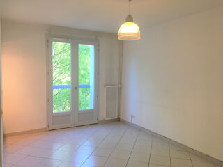  Appartement à louer 2 pièces 34 m²