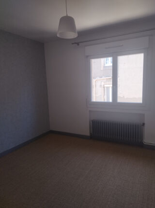  Appartement à louer 3 pièces 64 m²