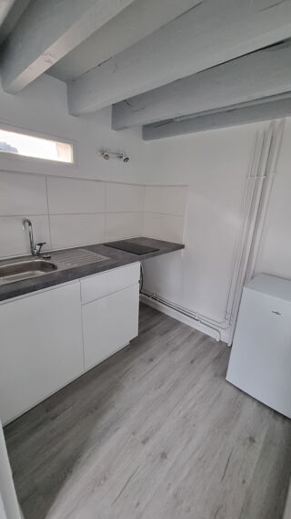 Appartement à louer 2 pièces 31 m²